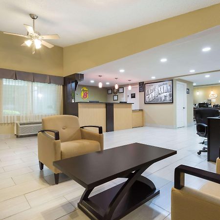 Super 8 by Wyndham Aberdeen Southern Pines Exterior foto