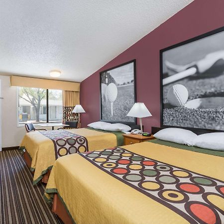 Super 8 by Wyndham Aberdeen Southern Pines Exterior foto
