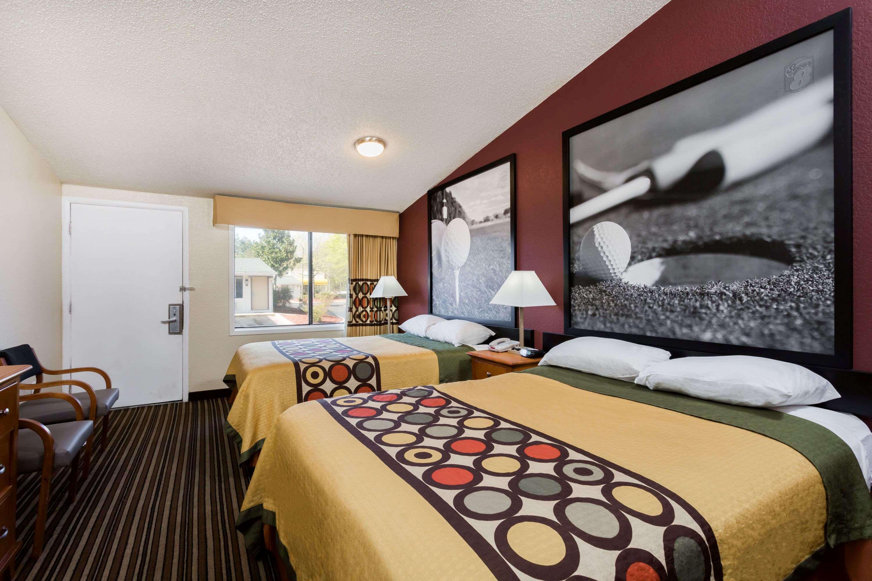 Super 8 by Wyndham Aberdeen Southern Pines Exterior foto